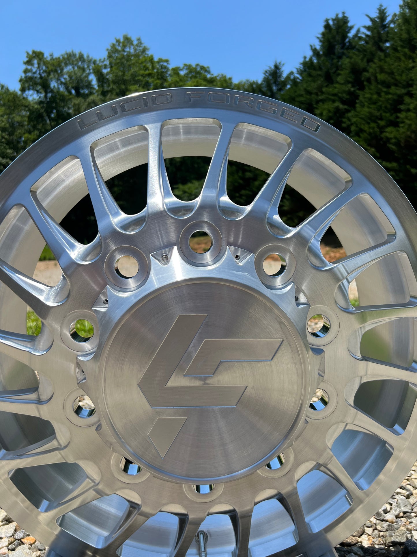 SHUTTER (DUALLY)