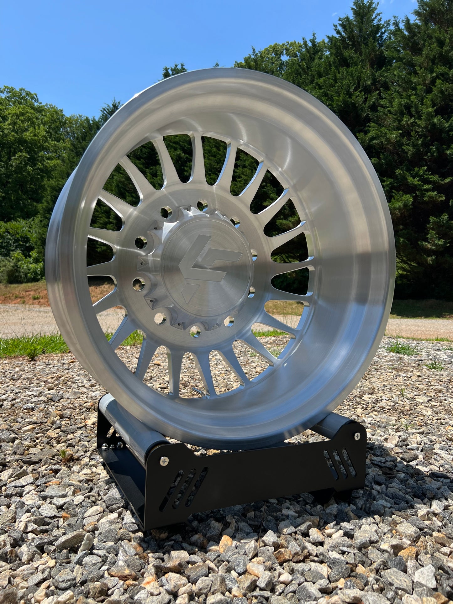 SHUTTER (DUALLY)