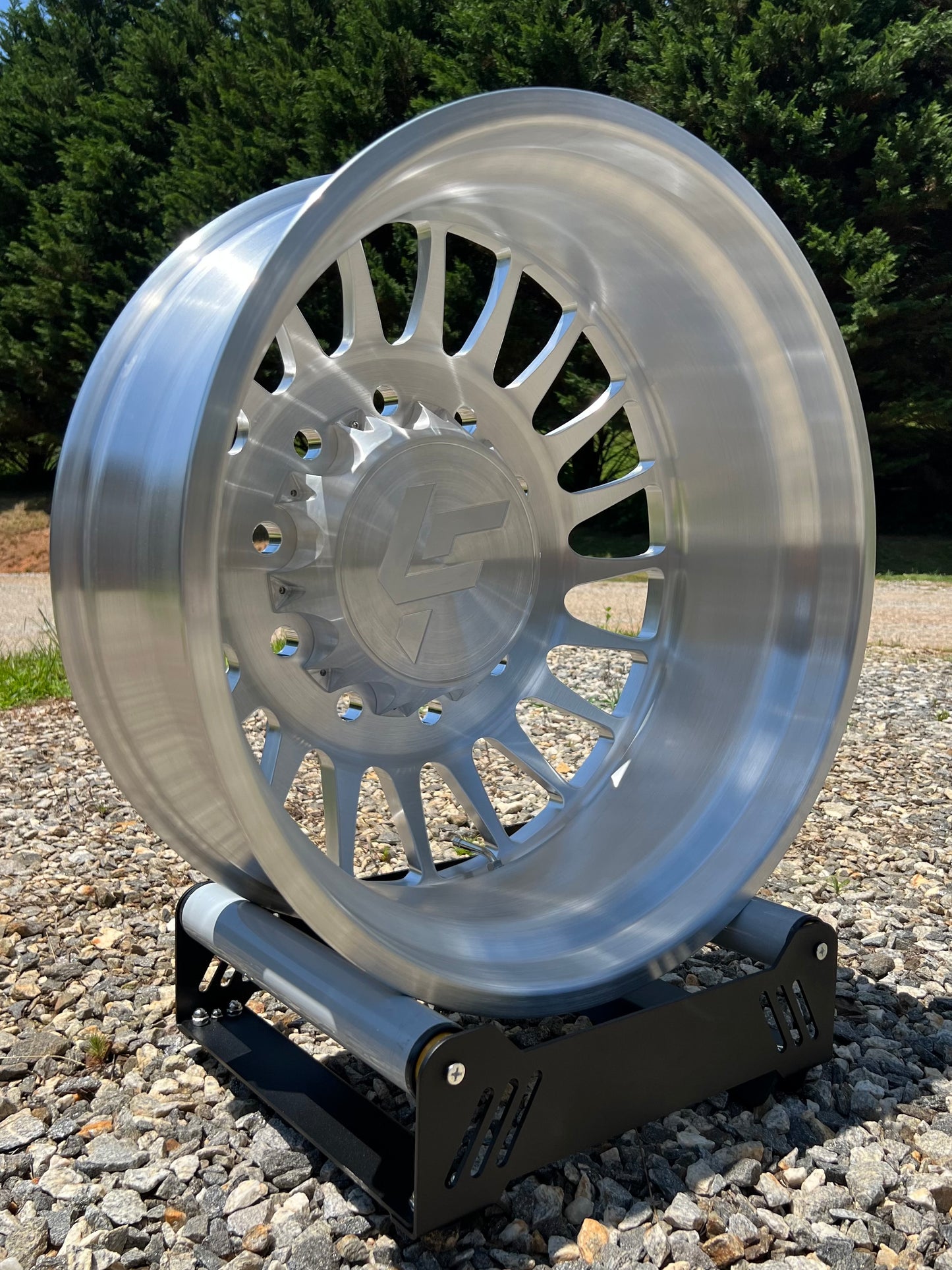 SHUTTER (DUALLY)
