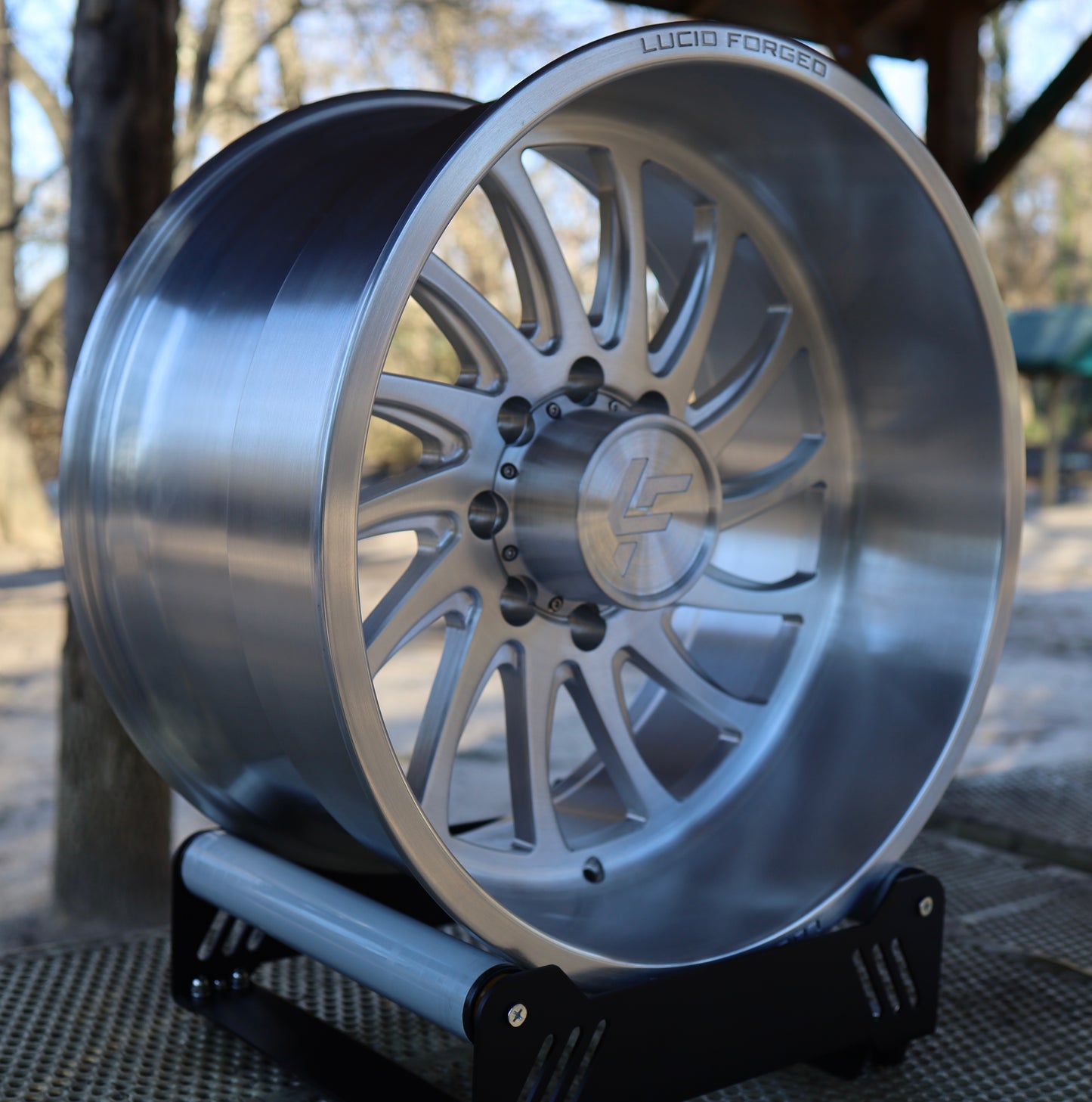 SHUTTER - CONCAVE